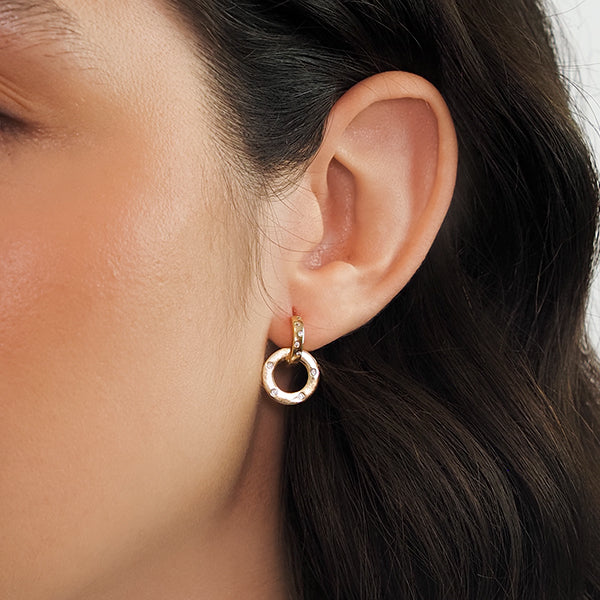 Argola zirconia círculos dourado