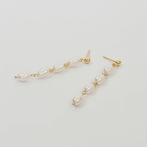 Brinco pérolas dourado