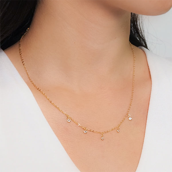 Choker luz zirconia dourada