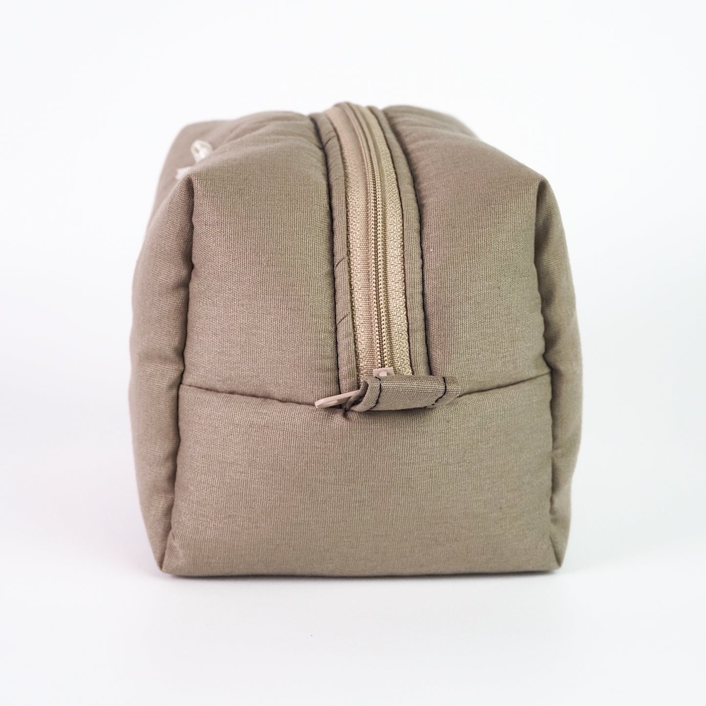 Necessaire Inicial mocha M