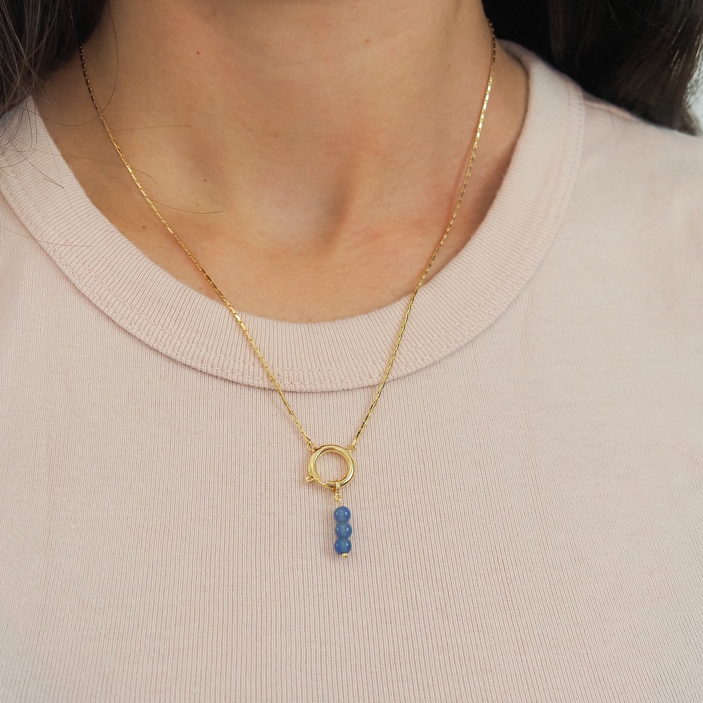 Charm ágata azul dourado