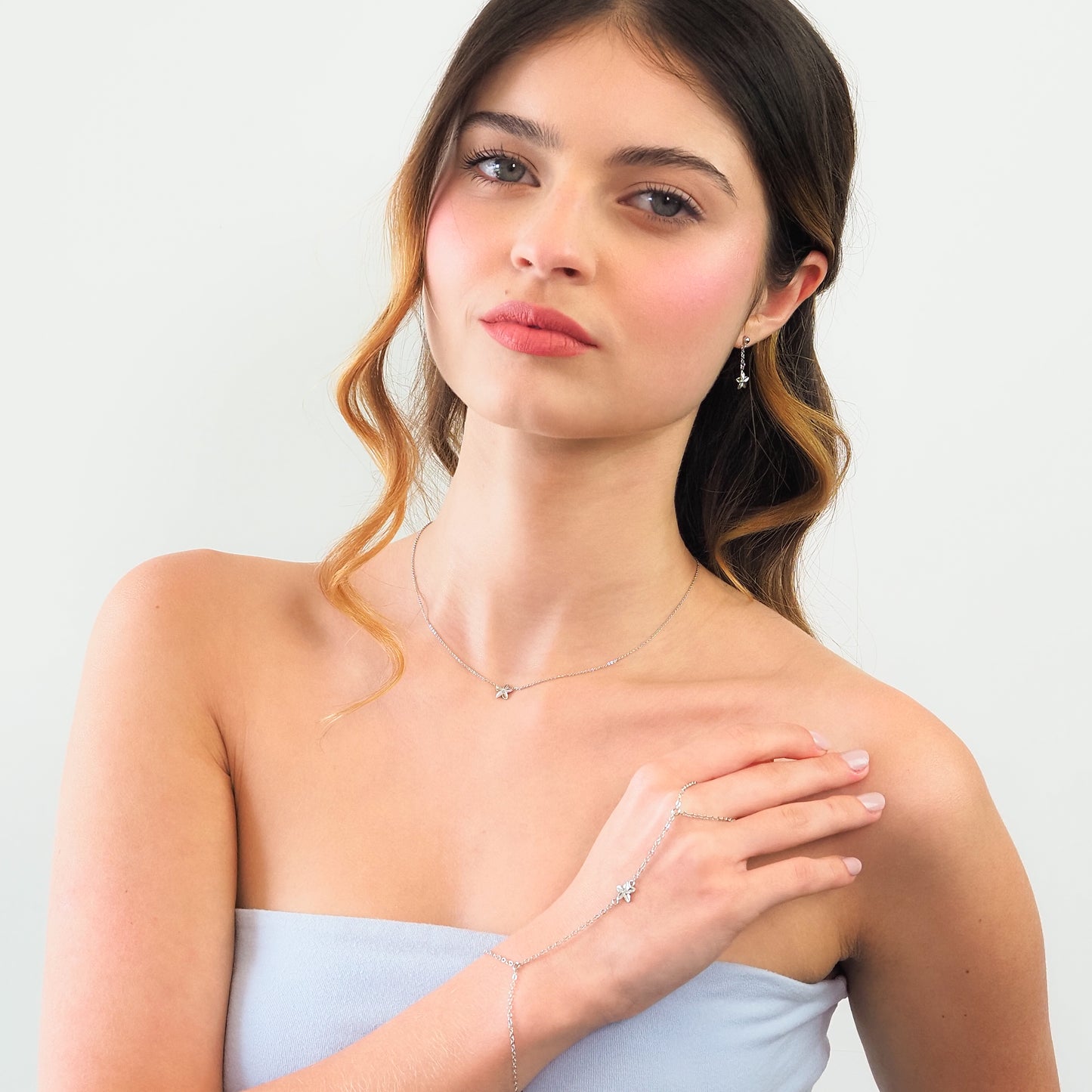 Hand Chain flor de hibisco prateado