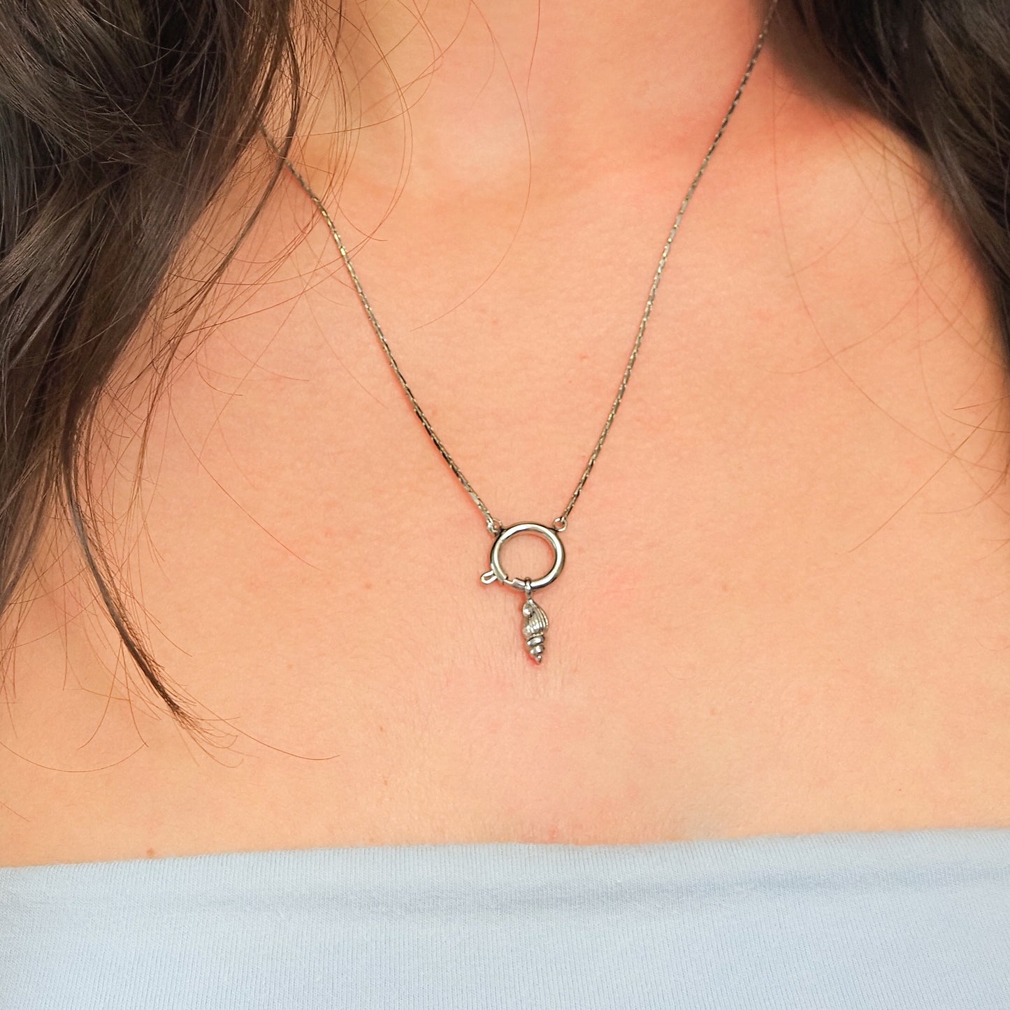 Charm Concha Prateado