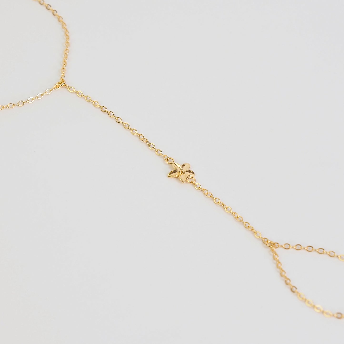 Hand Chain flor de hibisco dourado