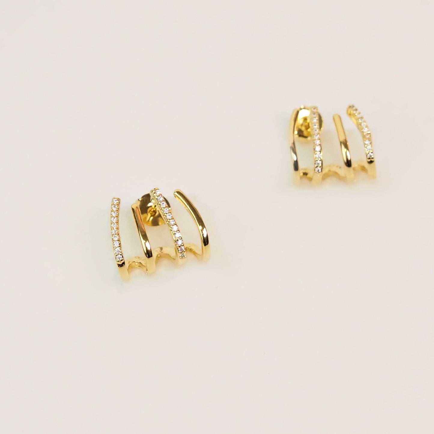 Brinco earcuff argolas dourado