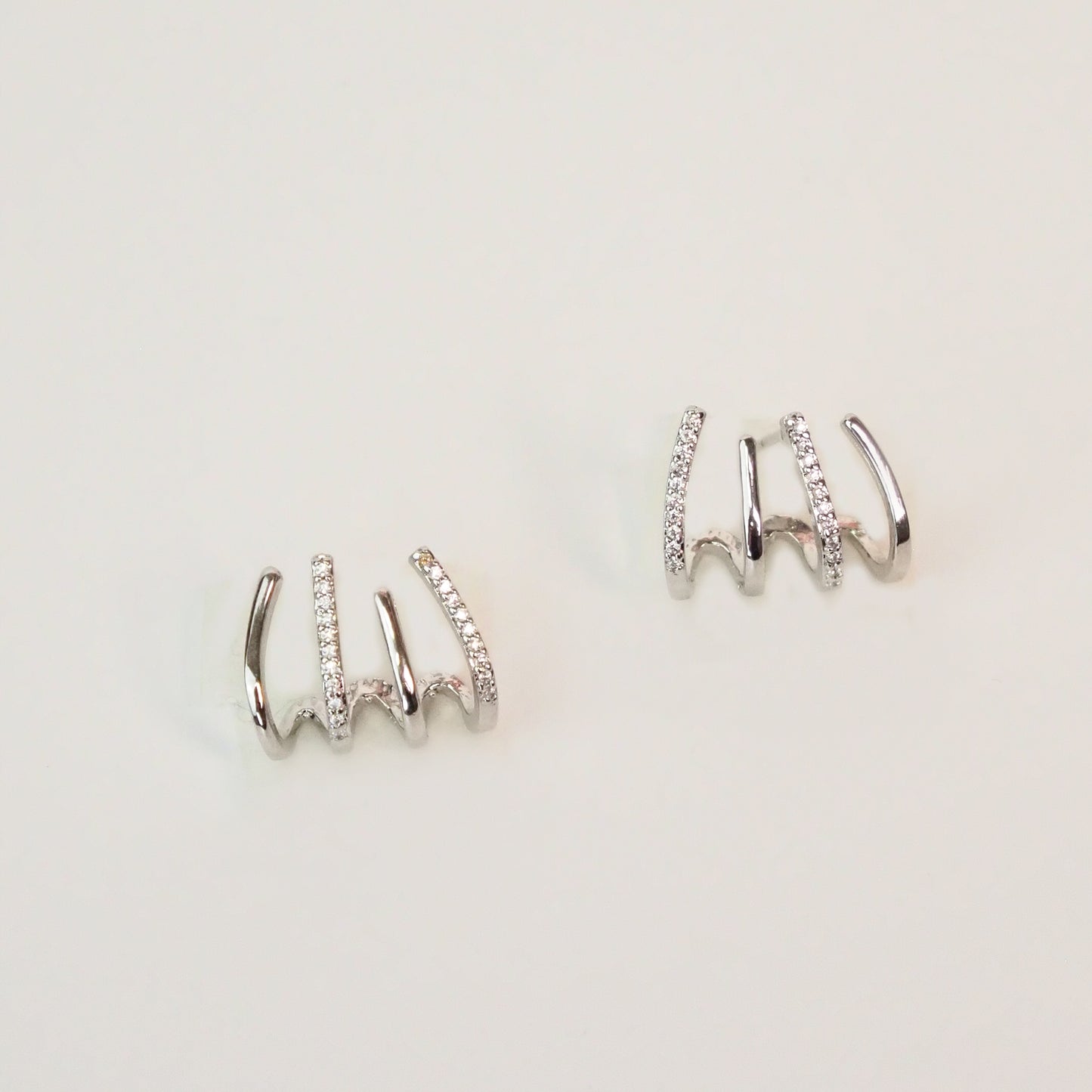 Brinco earcuff argolas ródio
