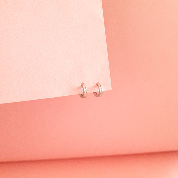 Argola zirconias prateada PP - margê atelier