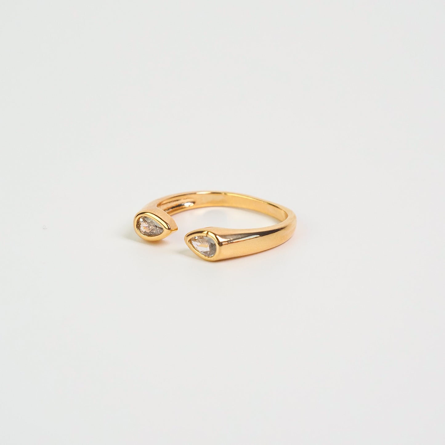 Anel gota dupla zirconia dourado - margê atelier
