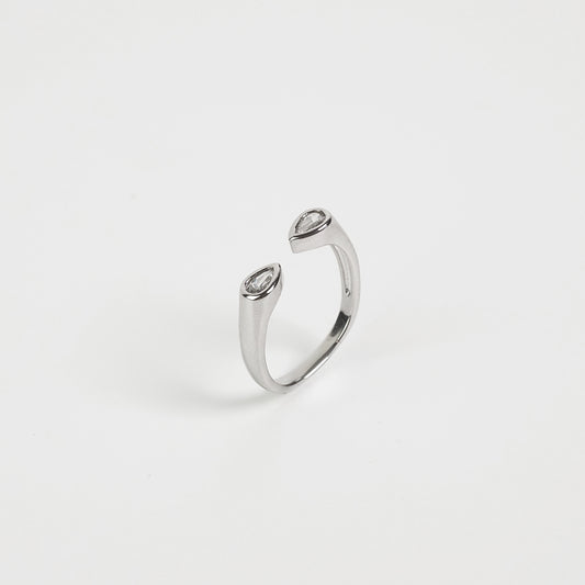 anel gota dupla zirconia prateado - margê atelier