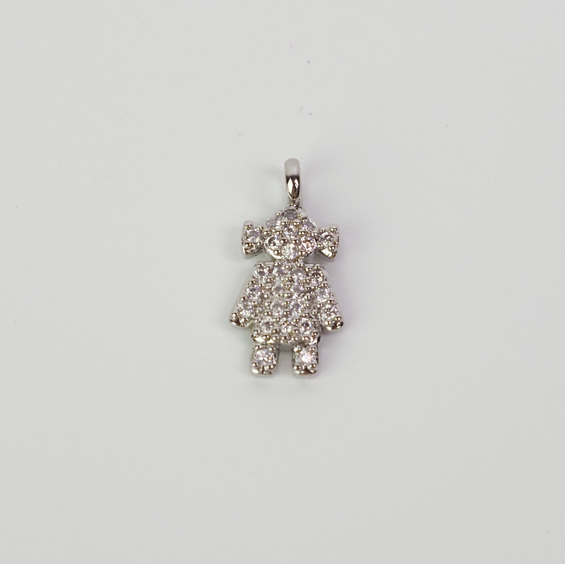 Charm menina zirconias prateado - margê atelier
