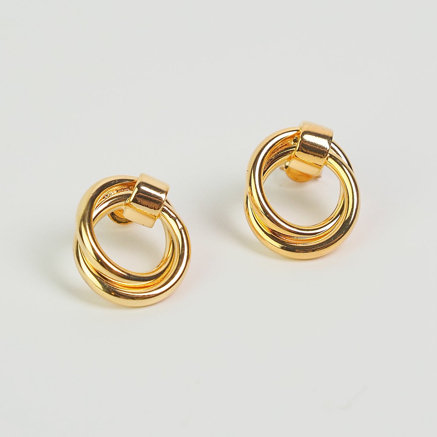 Brinco circo dourado - margê atelier