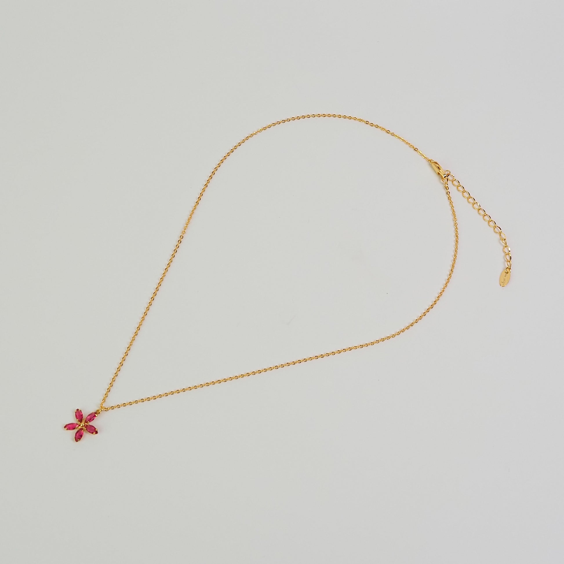Colar pétala rosa dourado - margê atelier