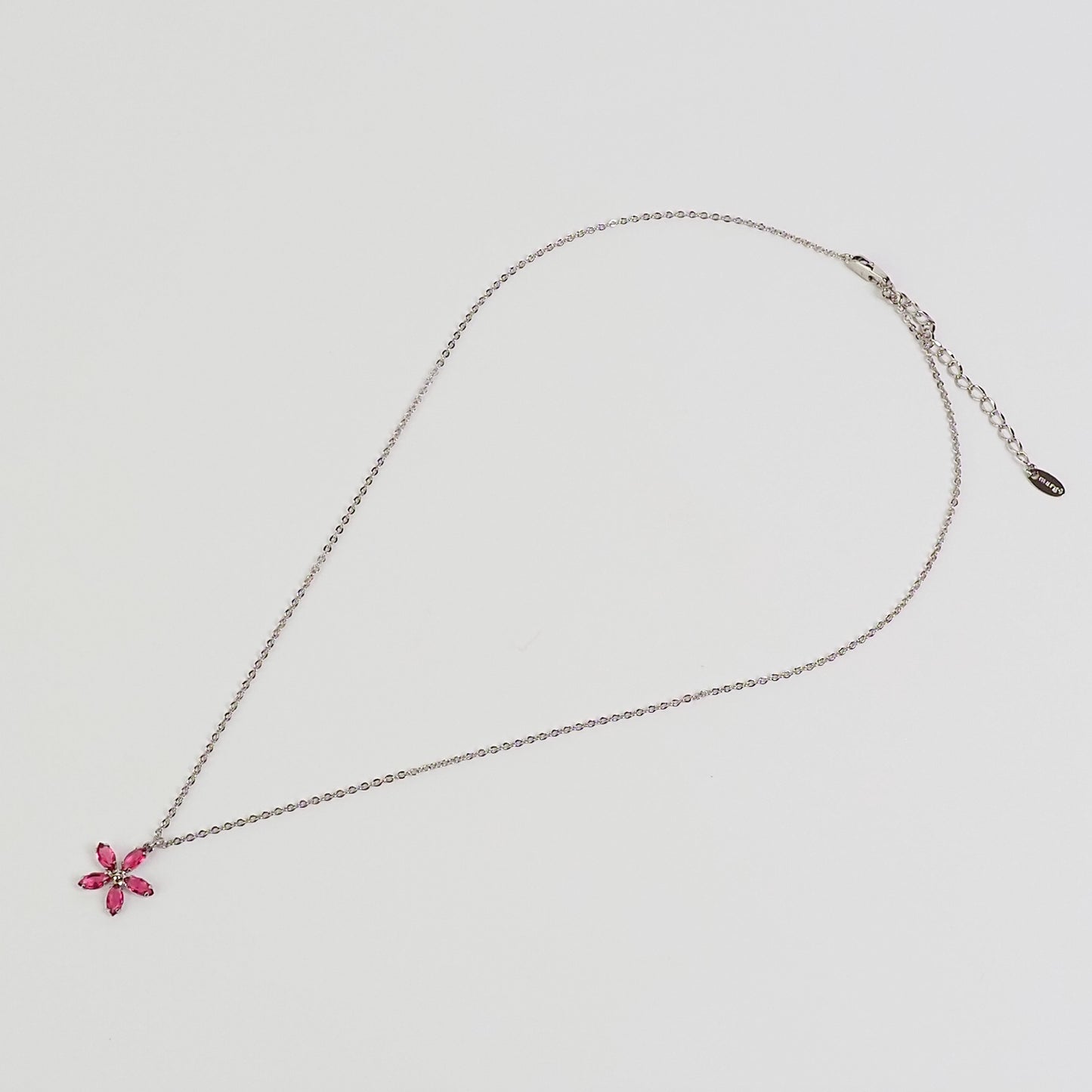 Colar pétala rosa prateado - margê atelier