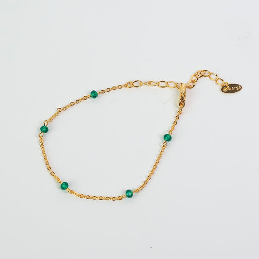 Pulseira pedrinhas verde dourado - margê atelier