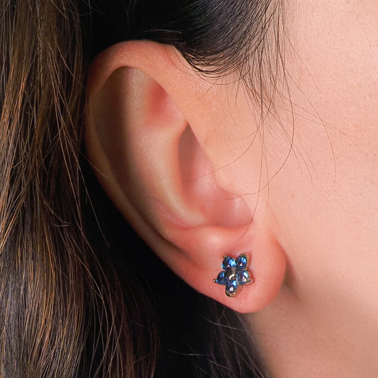 Brinco florido zirconia azul prateado - margê atelier