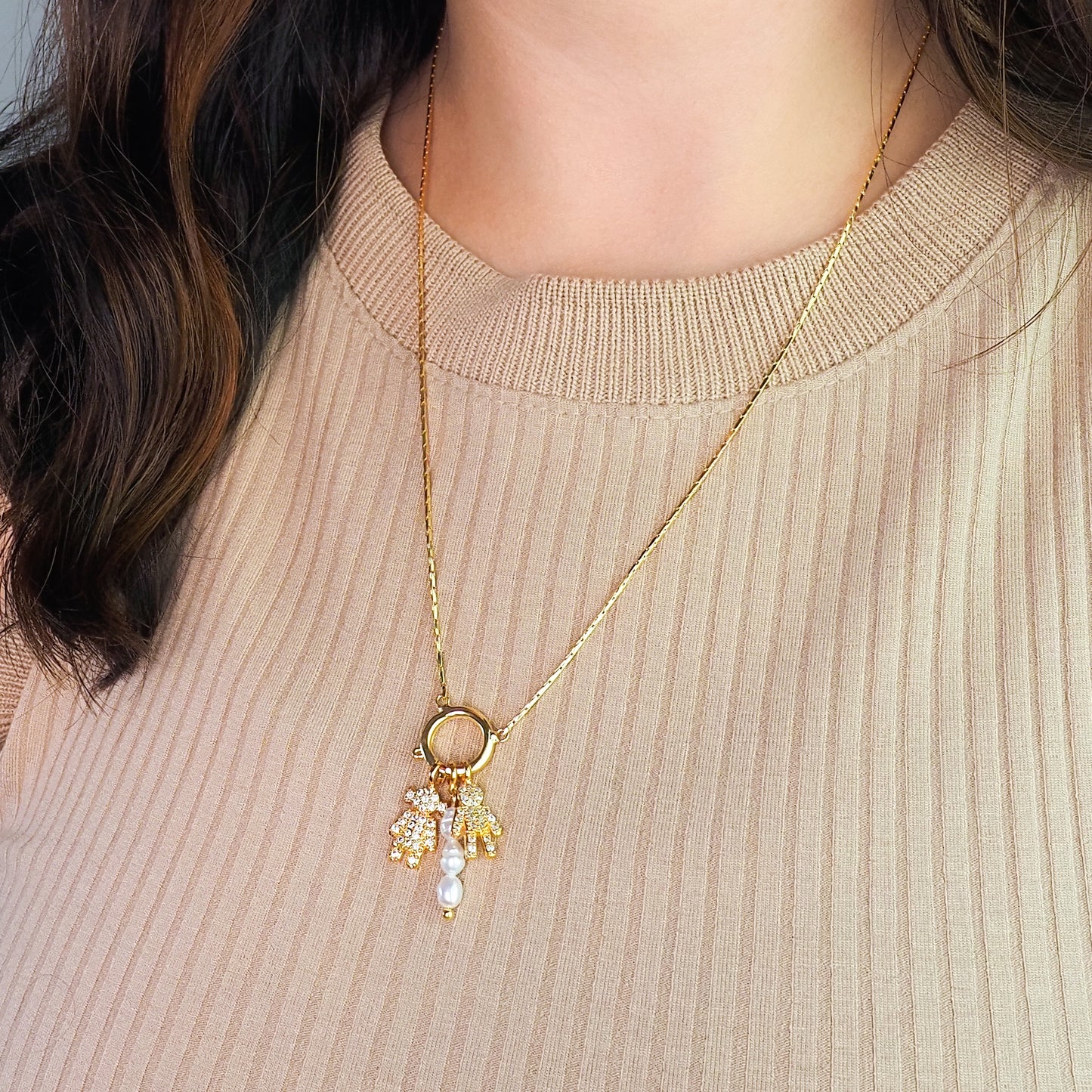 Charm 3 pérolas dourado - margê atelier