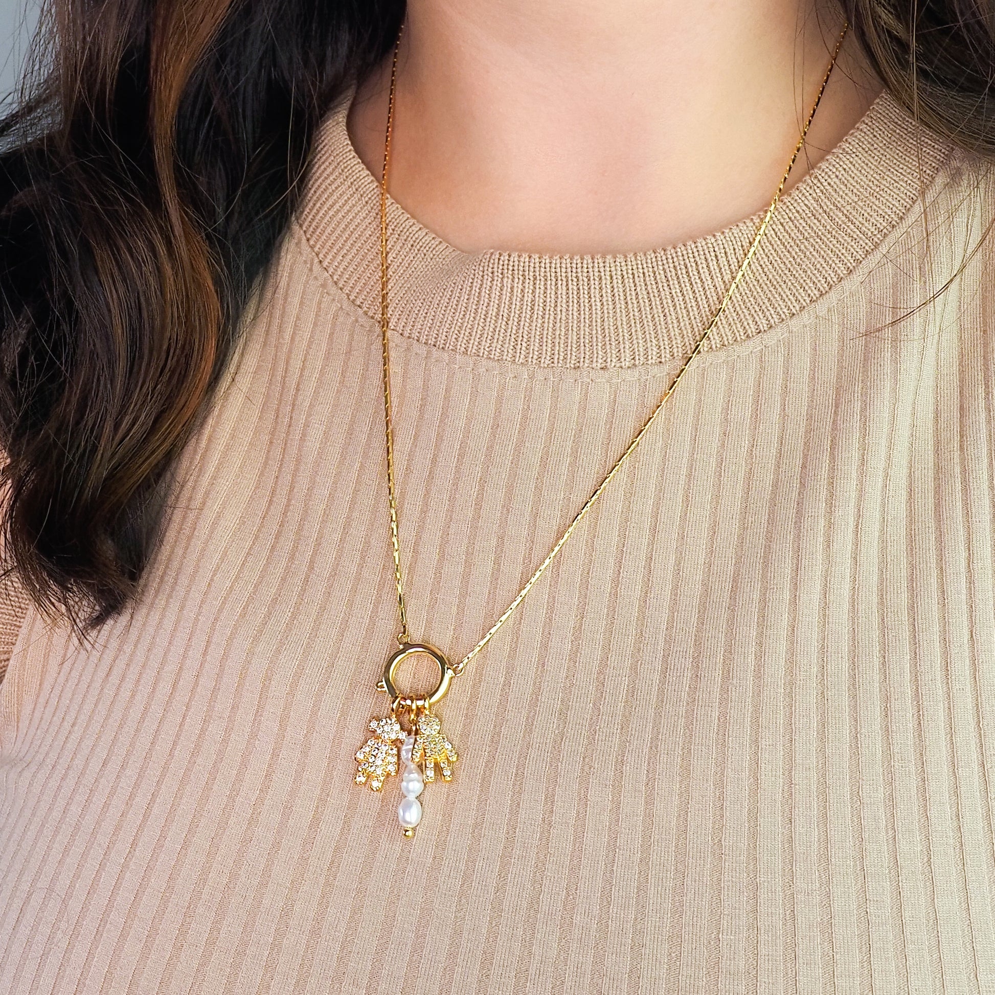 Charm 3 pérolas dourado - margê atelier