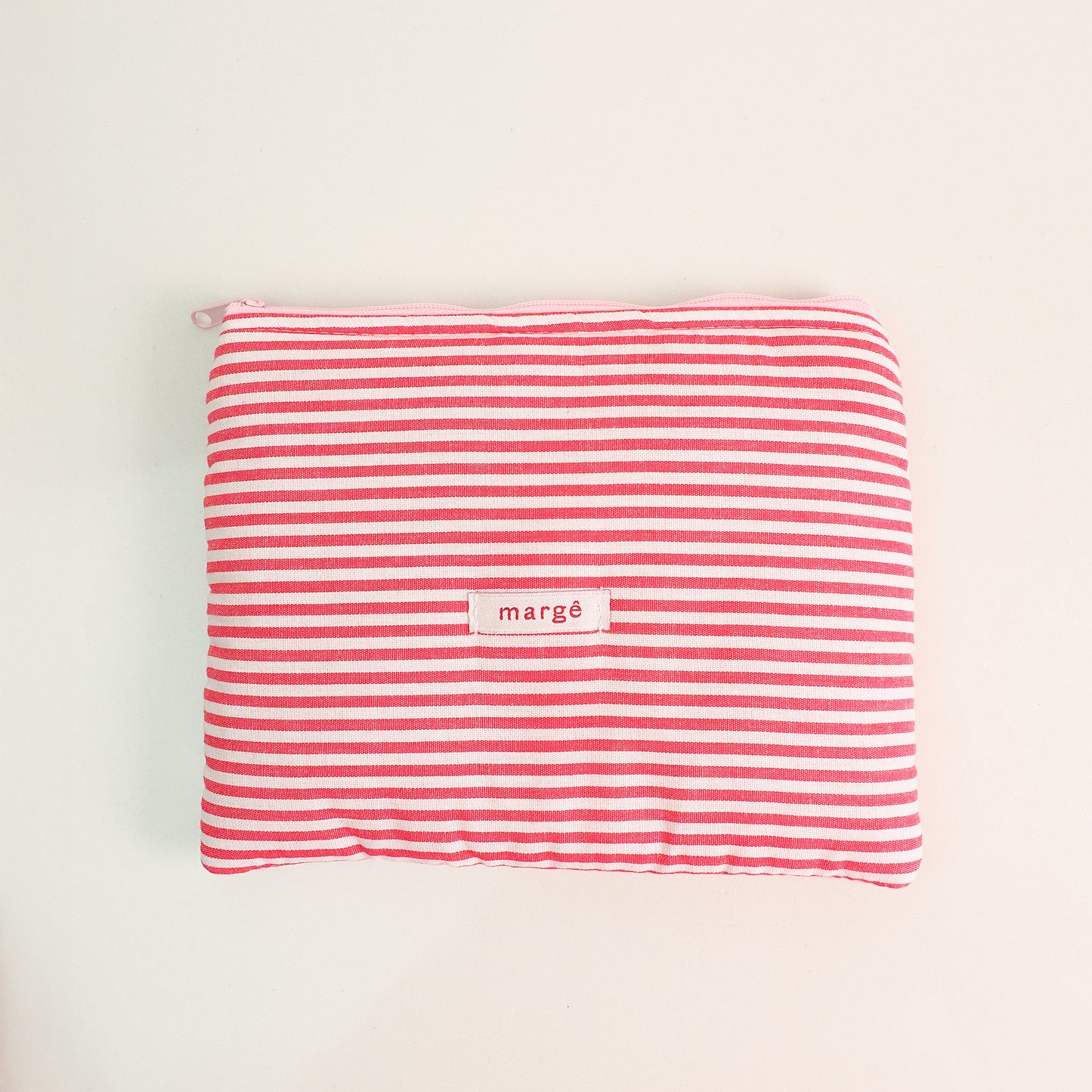 Necessaire Envelope Inicial Mini Listras vermelha - margê atelier