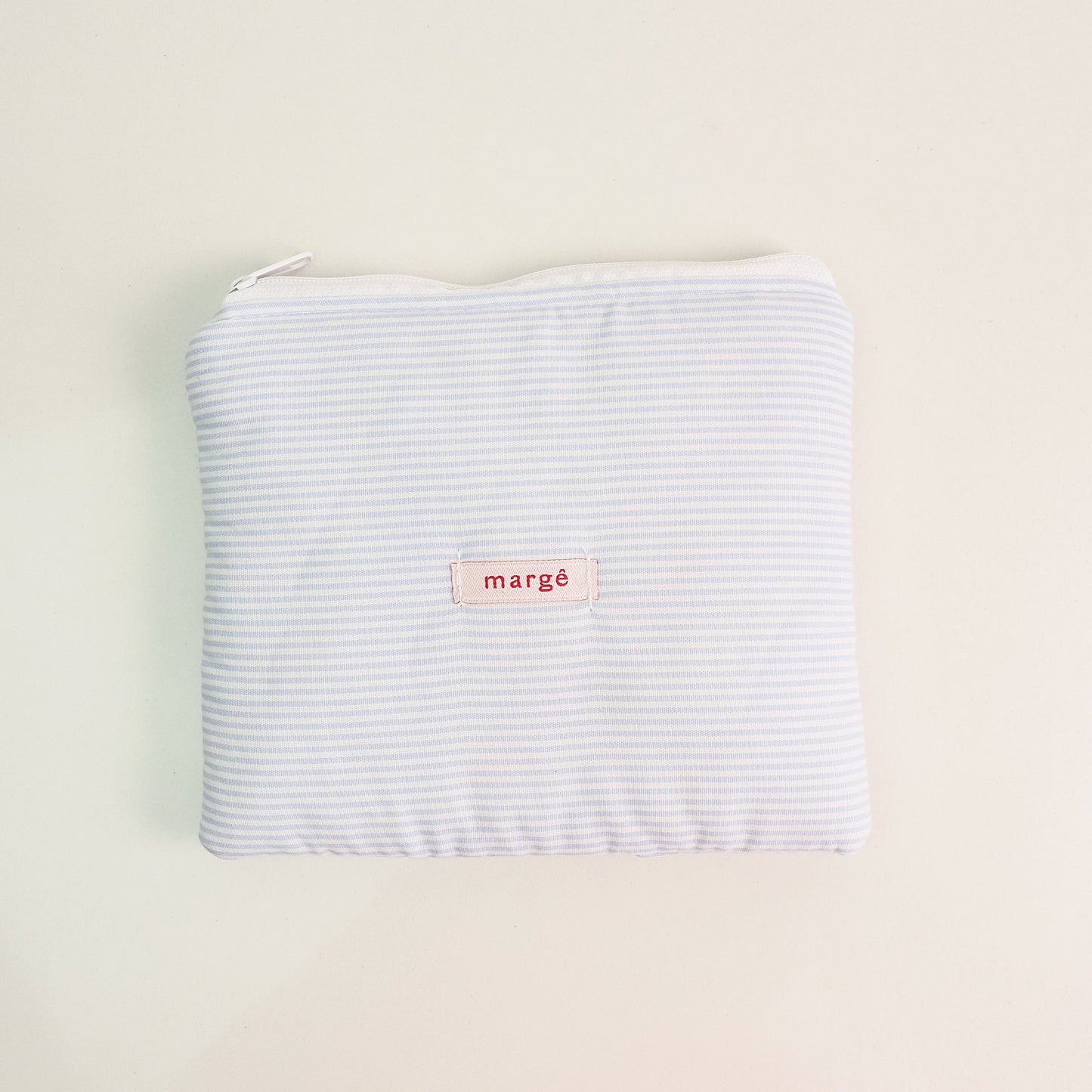 Necessaire Envelope Inicial Mini Listras azul - margê atelier