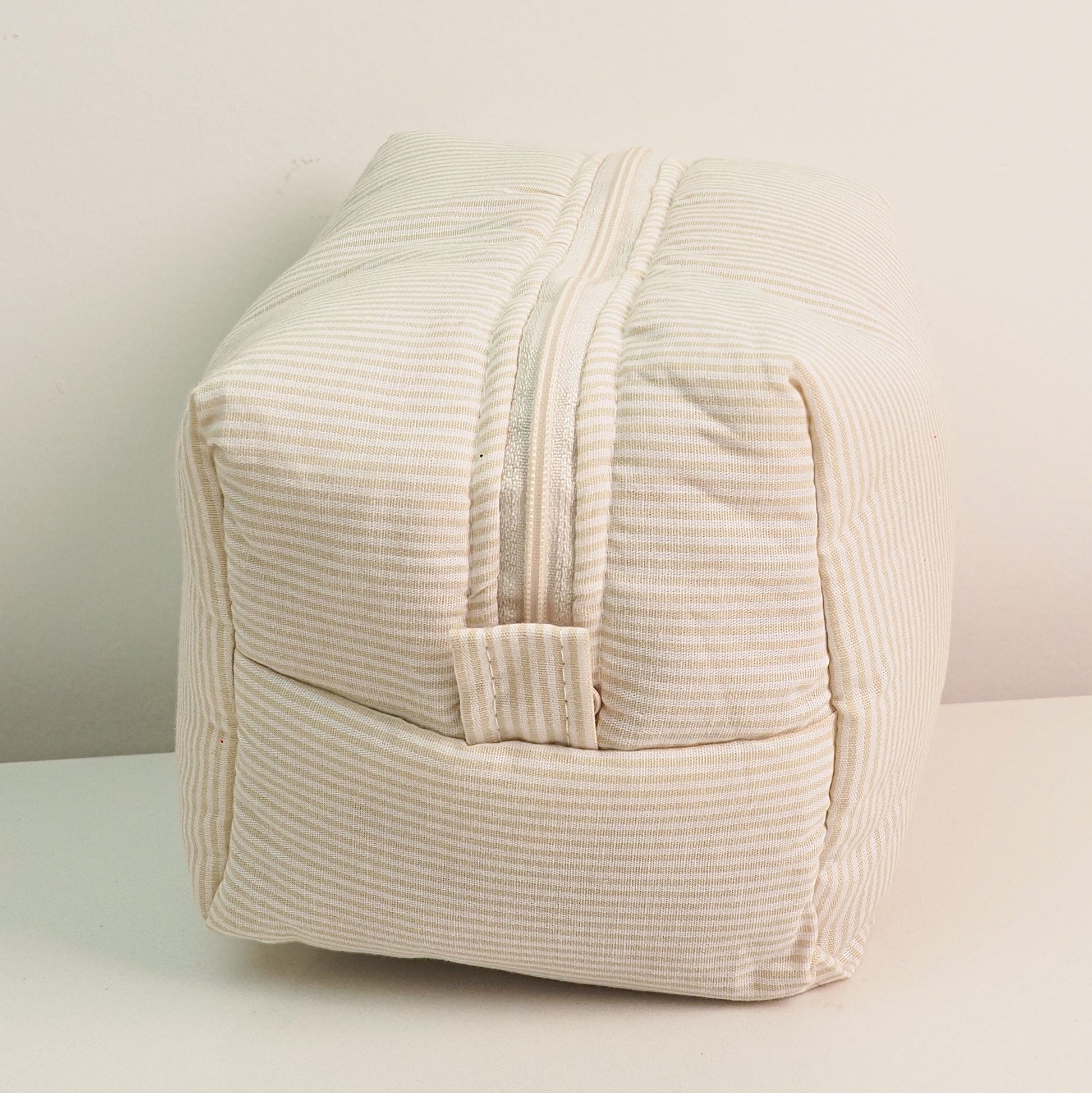 Necessaire Inicial Listras creme G - margê atelier