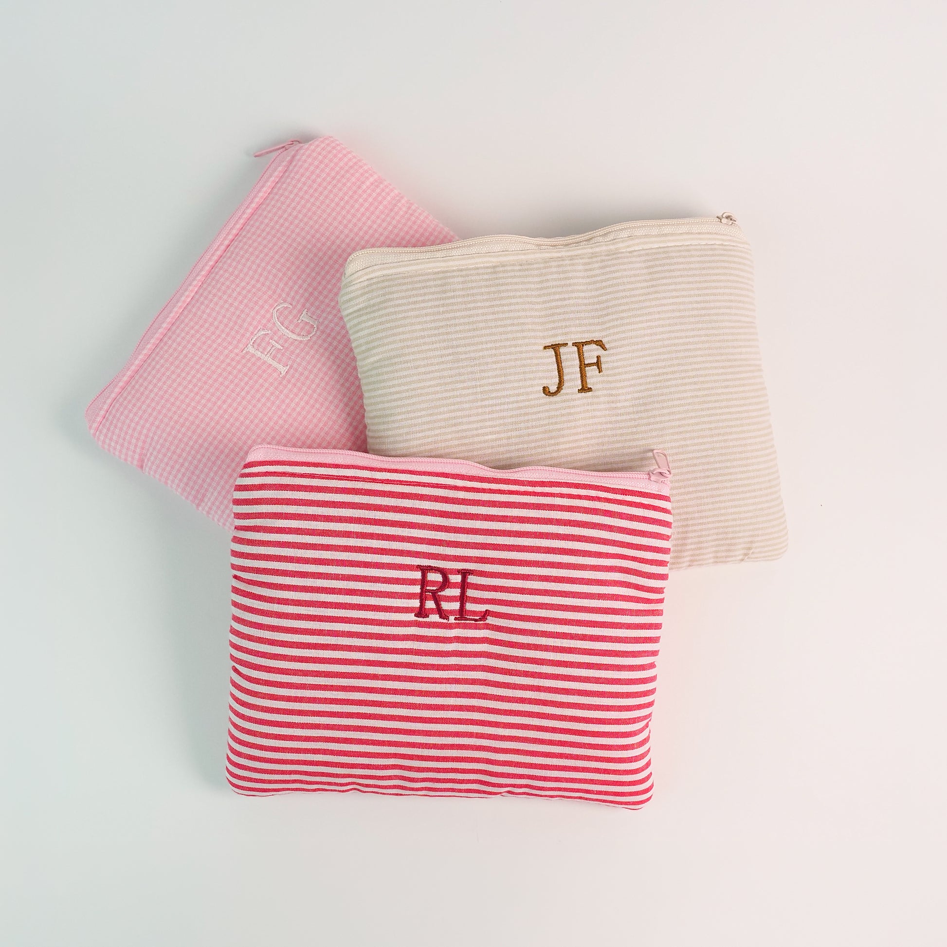 Necessaire Envelope Inicial Mini vichy - margê atelier