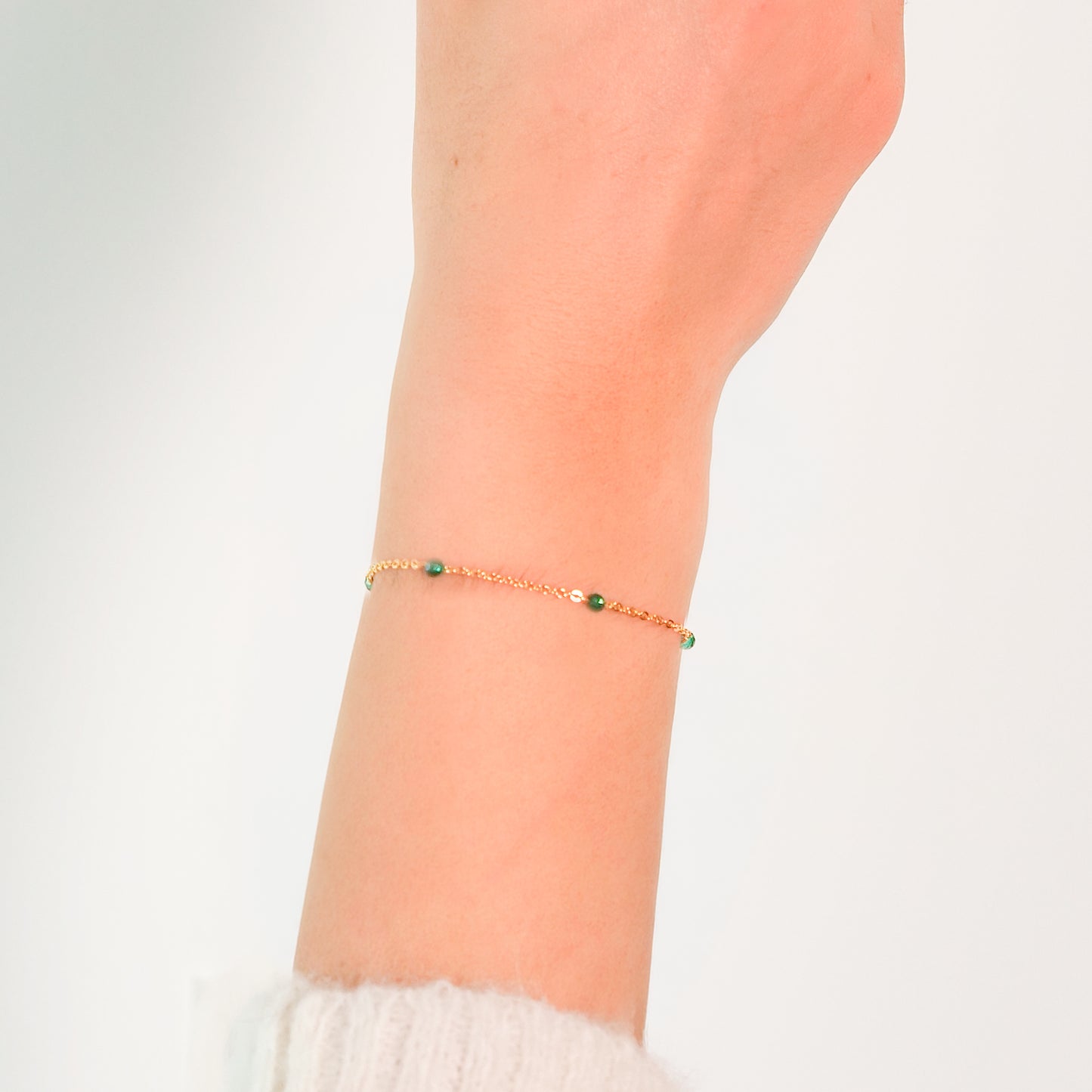 Pulseira pedrinhas verde dourado