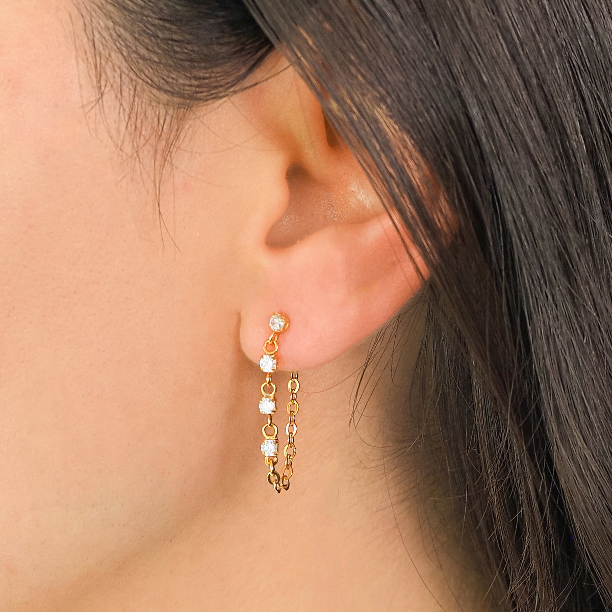 Brinco corrente 4 zirconias dourado - margê atelier