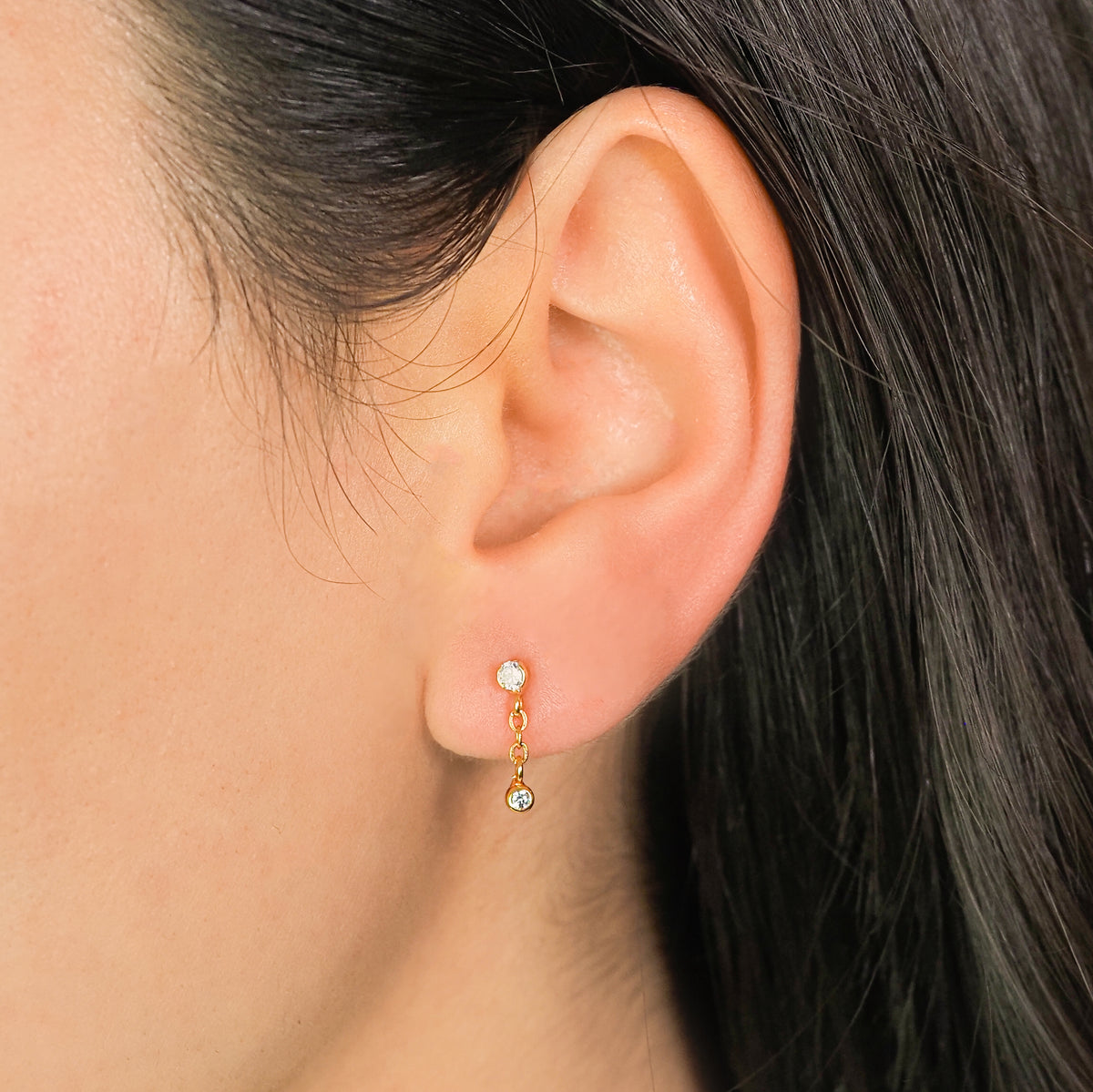 Brinco fio zirconia petit dourado - margê atelier