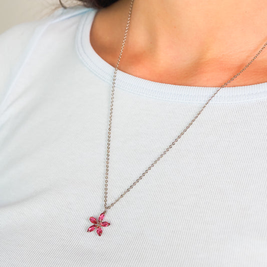 Colar pétala rosa prateado - margê atelier
