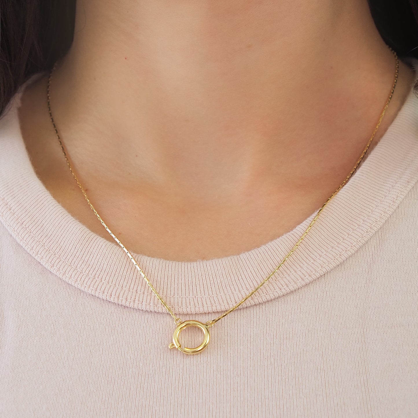 Colar charms dourado