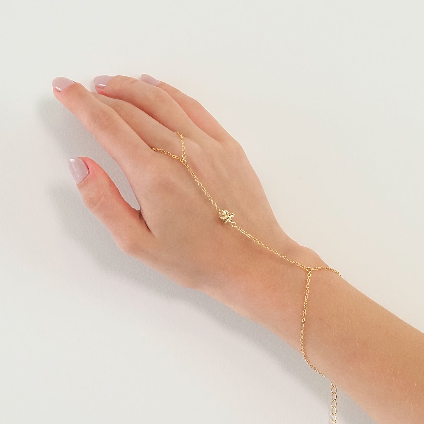 Hand Chain flor de hibisco dourado