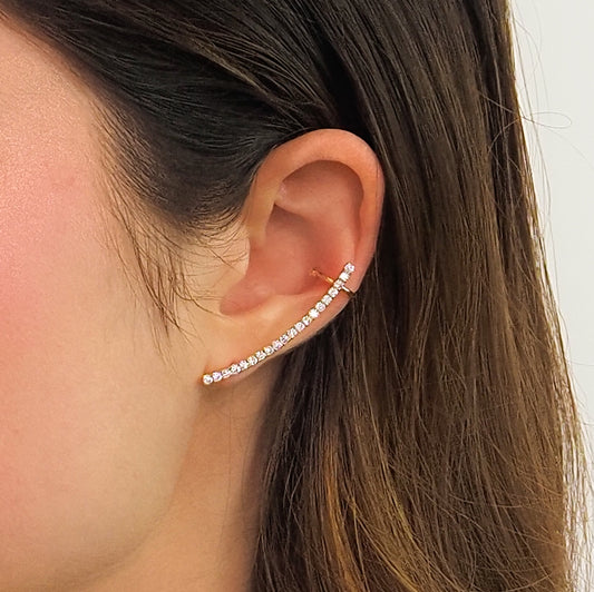 Earcuff arco zirconia dourada