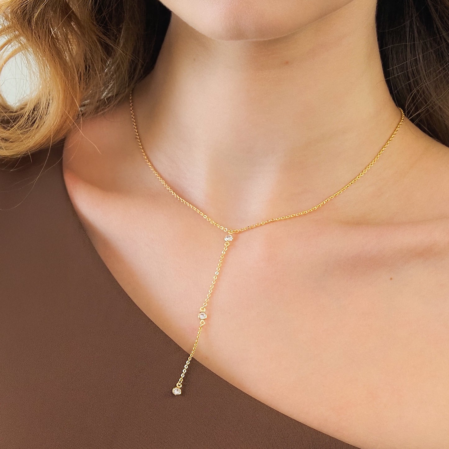 Colar Gravata zirconia dourado