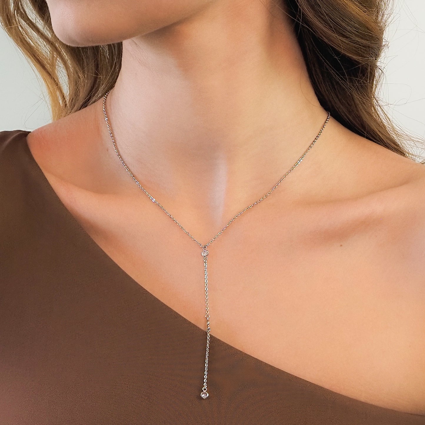 Colar Gravata zirconia prateado