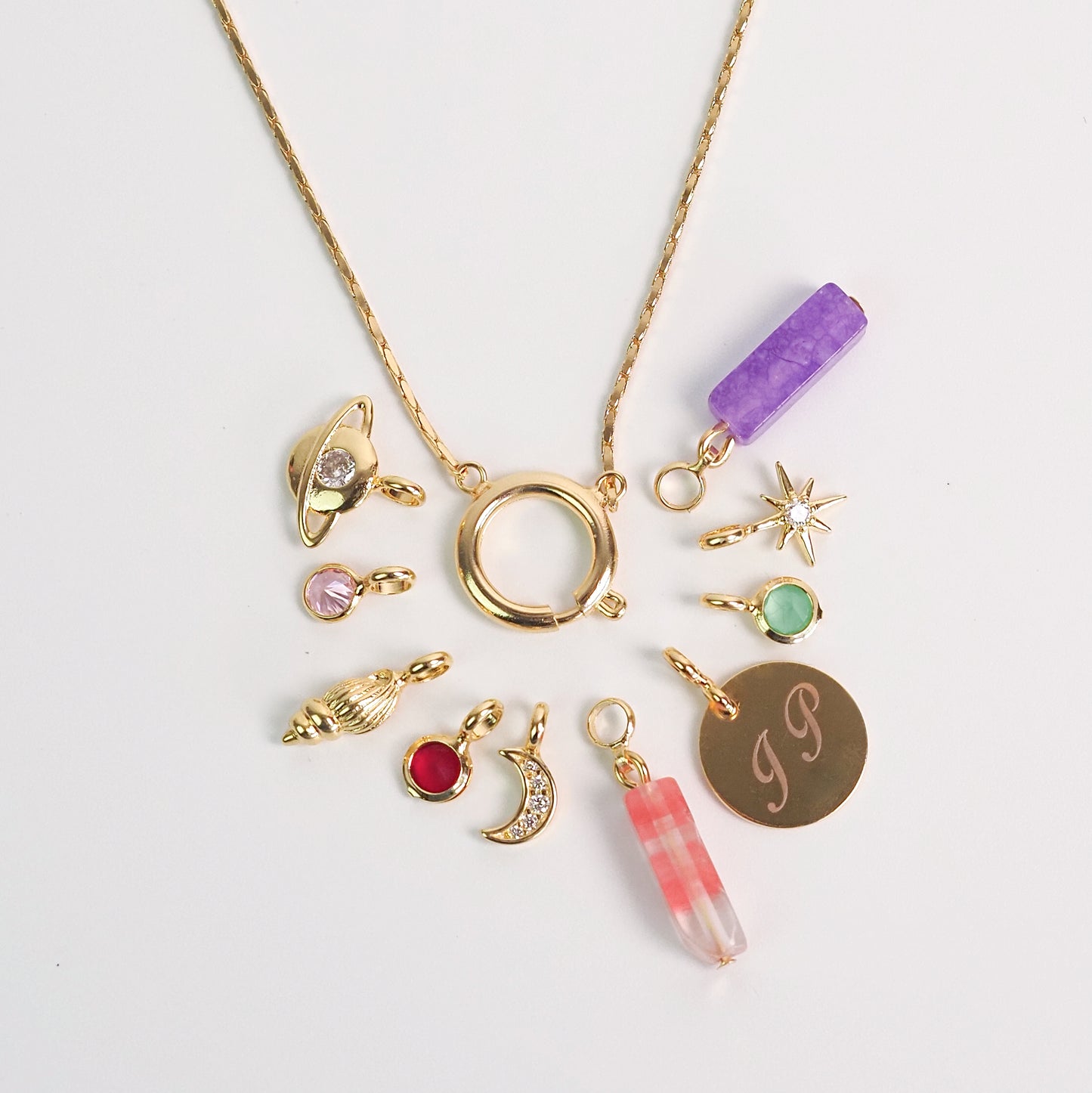Charm zirconia vermelha dourado - margê atelier