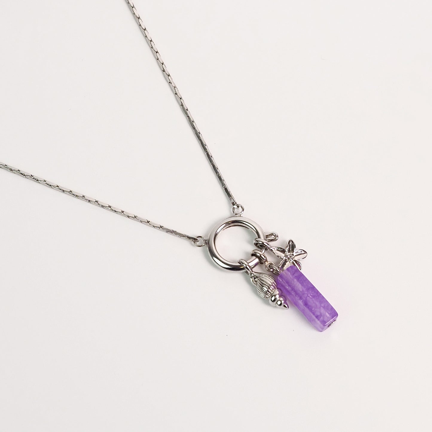 Colar charms prateado