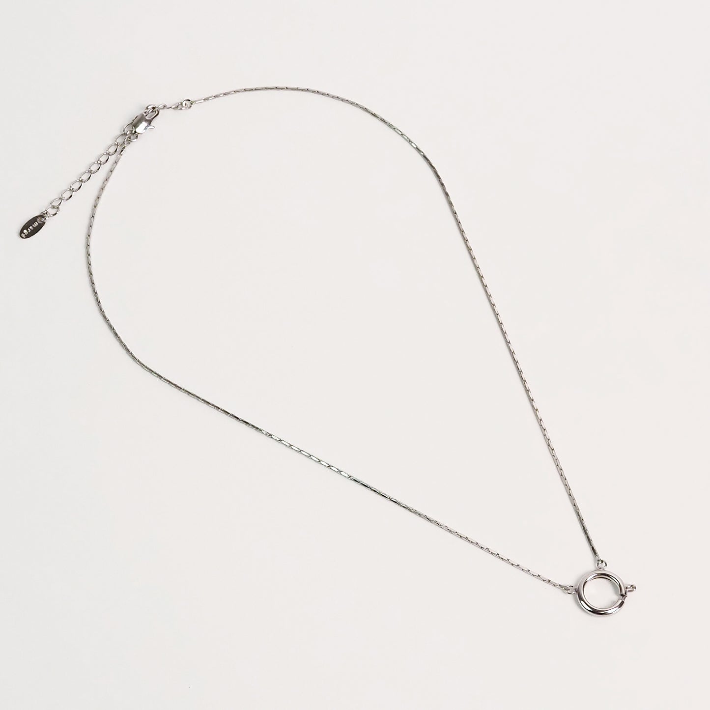 Colar charms prateado