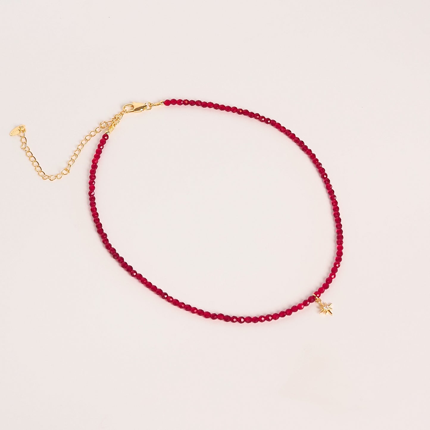 Colar estrela vermelho
