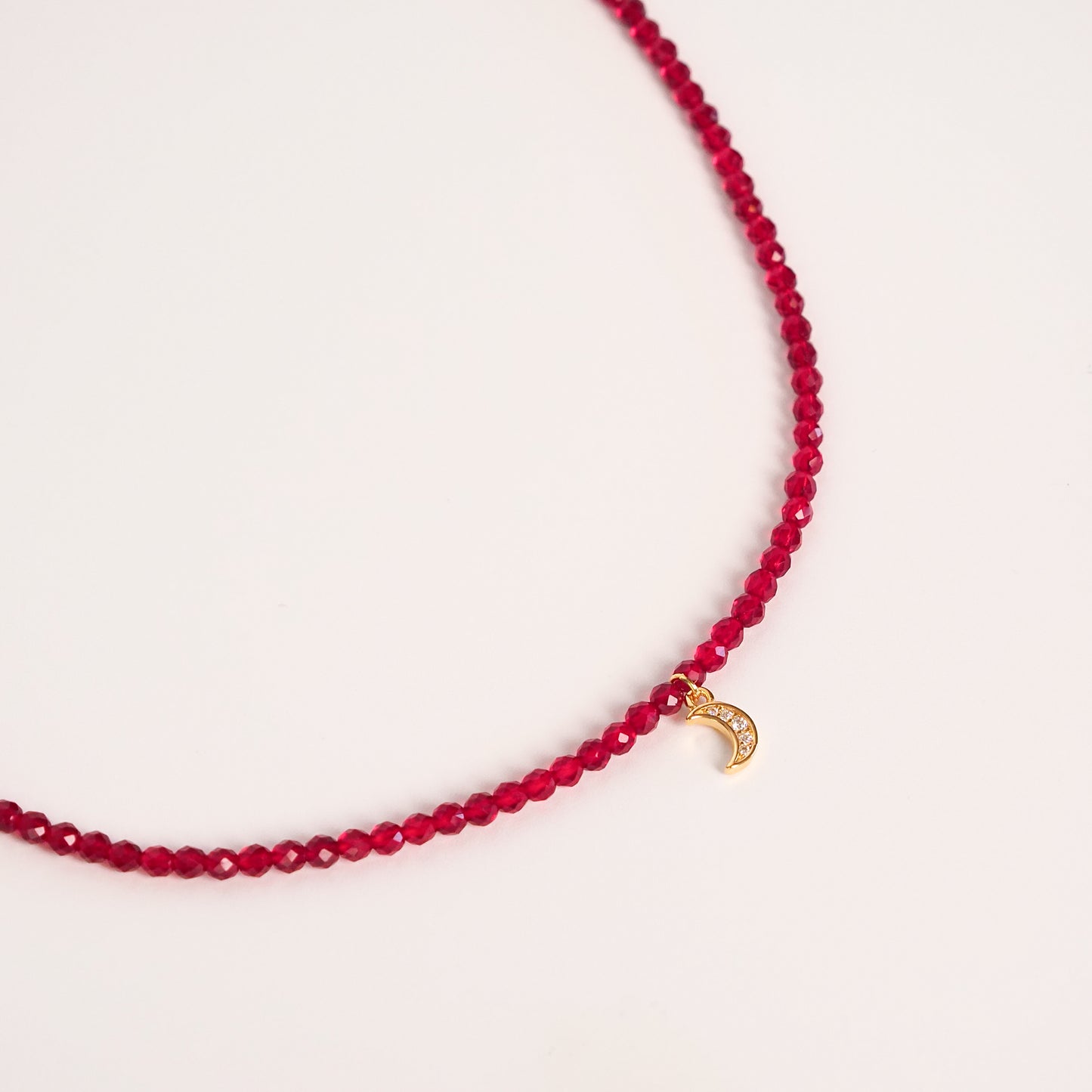 Colar lua vermelho