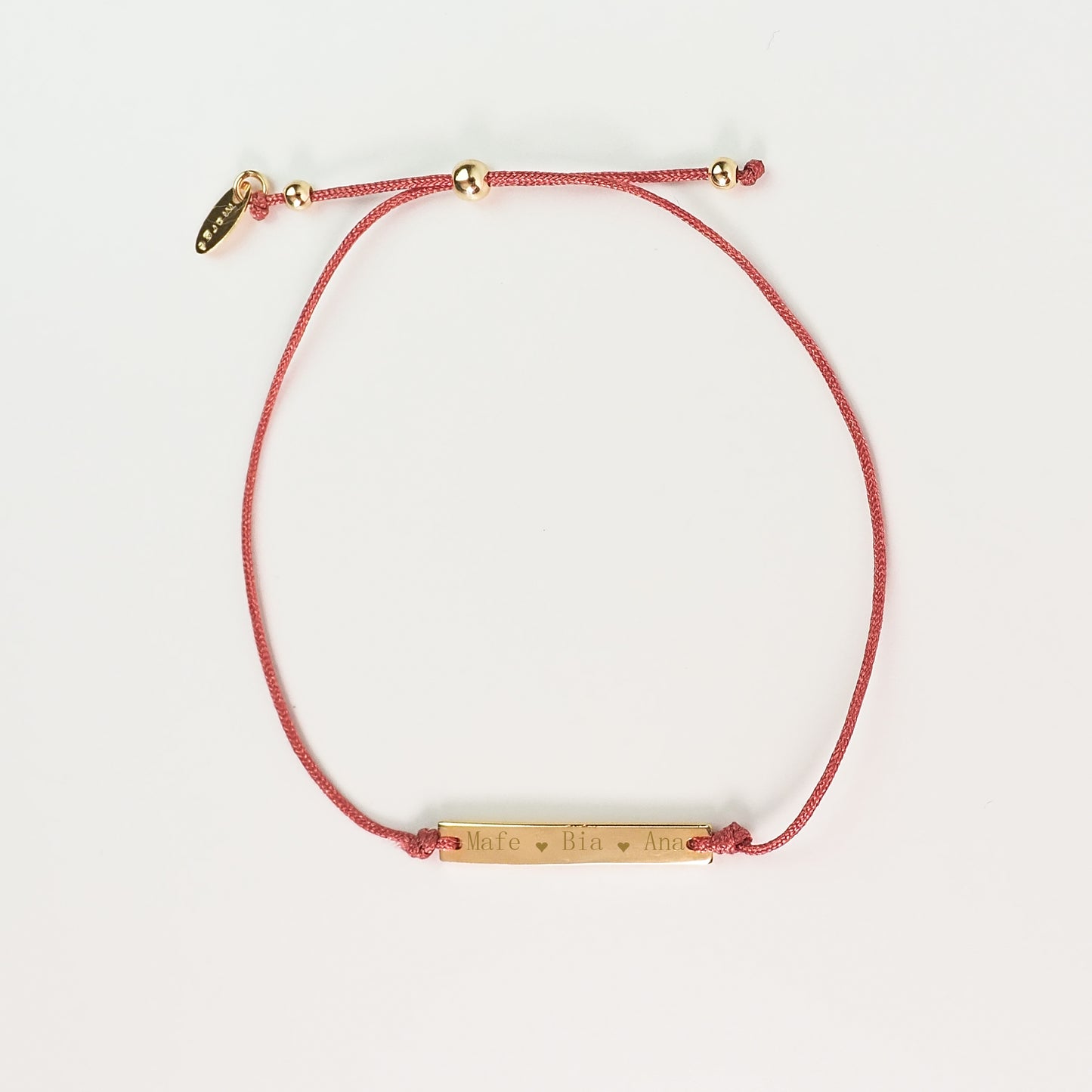 Pulseira inicial plaquinha terracota dourada