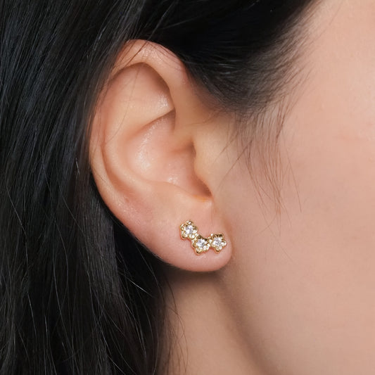 Earcuff florzinhas dourada