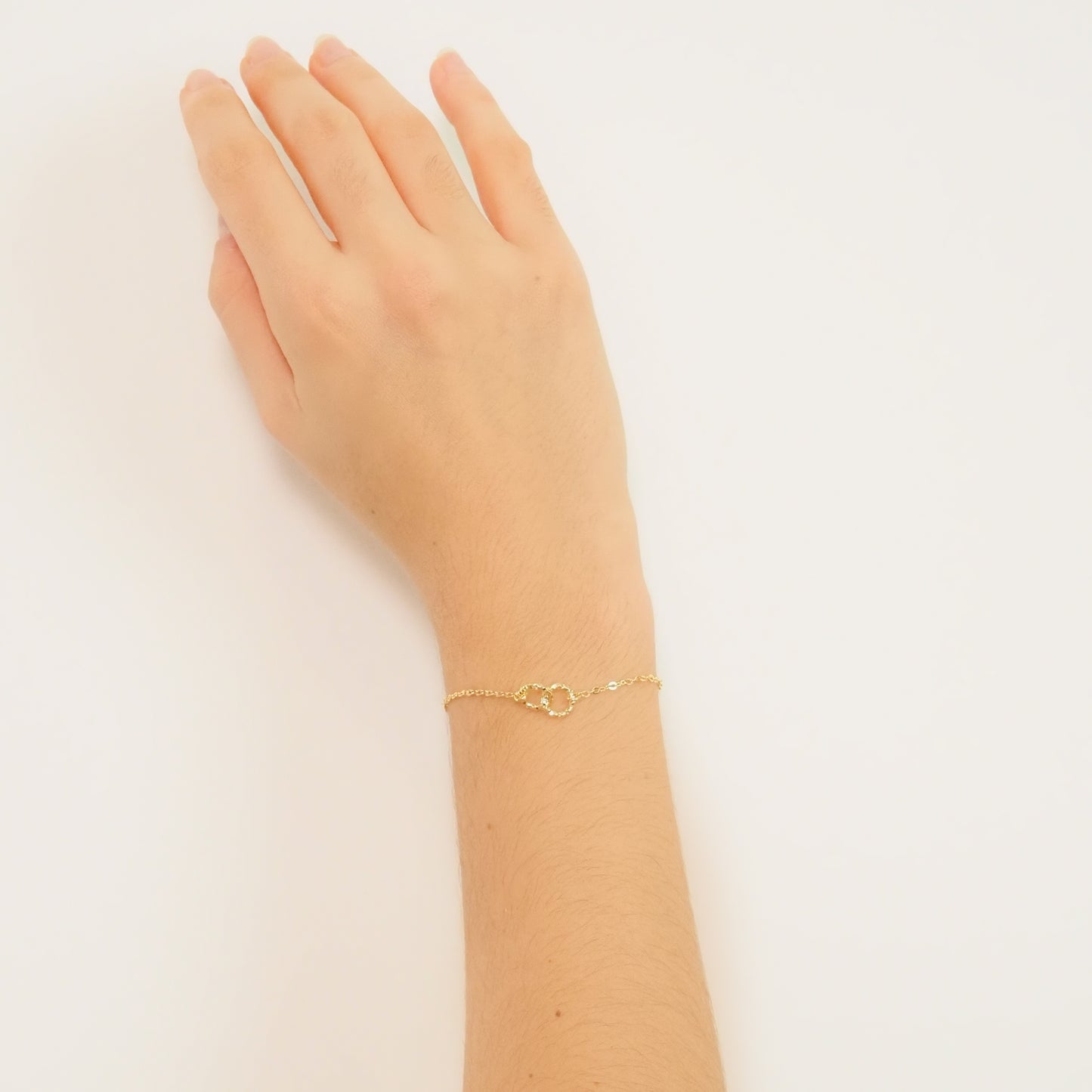 Kit colar e pulseira aliança dourado