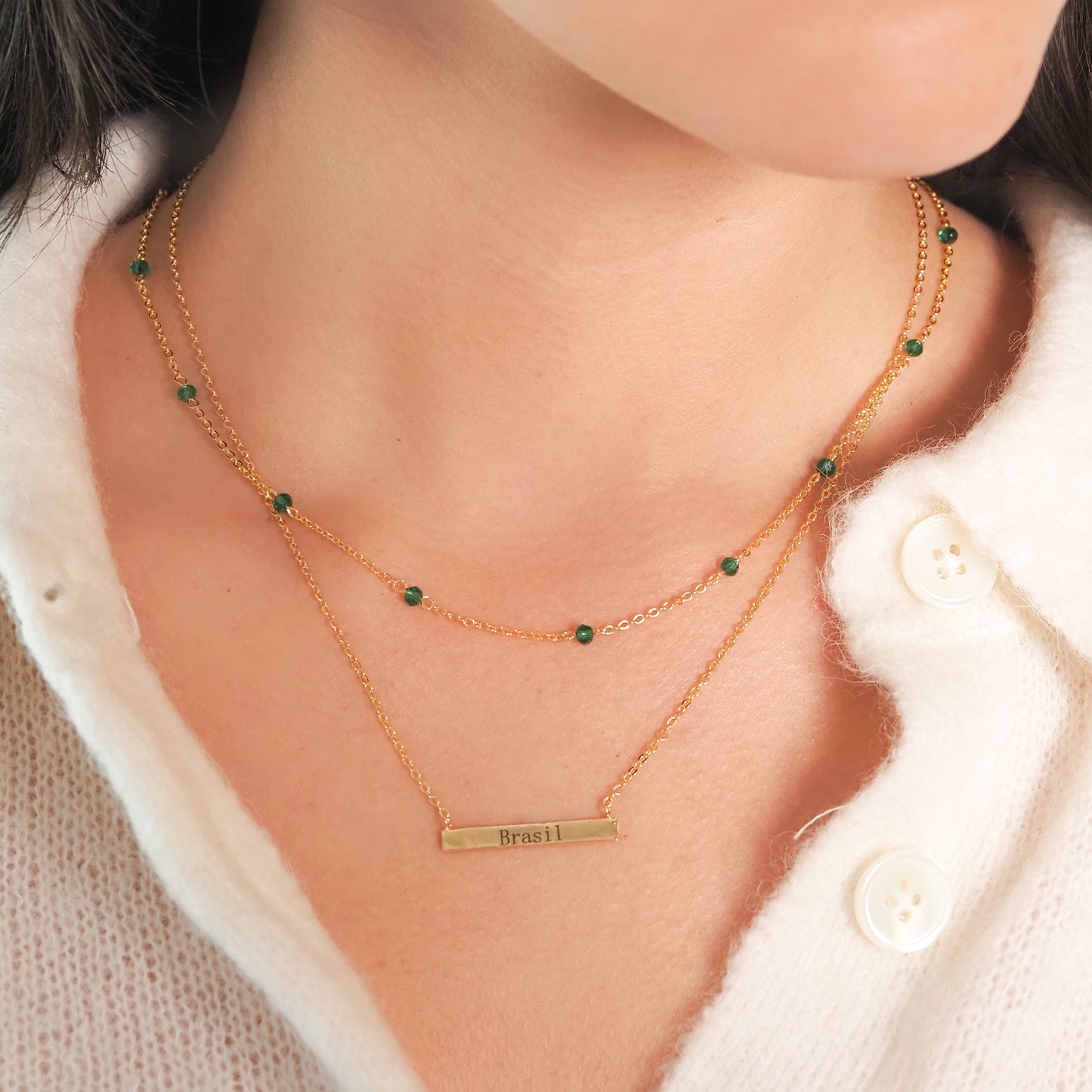 Colar pedrinhas verde dourado